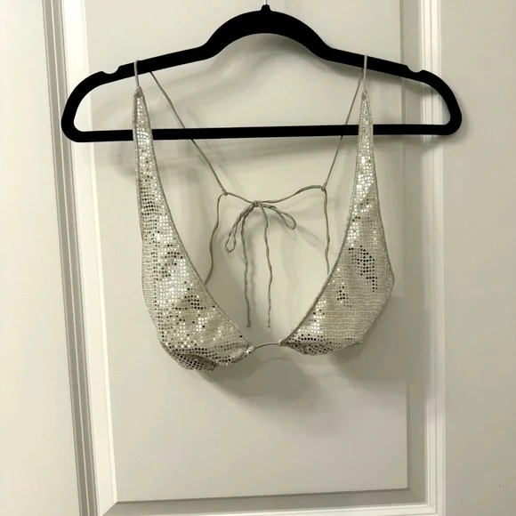 Oseree Disco 90’s Bikini Top Only in Silver Revolve - Picture 4 of 8